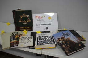 Akcja Żonkile w bibliotece
