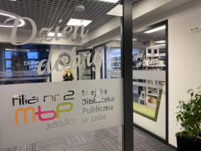 Z książką sięgaj gwiazd! Filia nr 2 zaprasza po przebudowie!