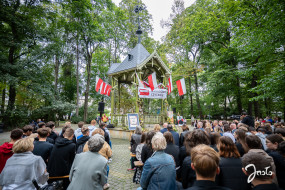 „Dziady” – niezwykła podróż przez świat Adama Mickiewicza
